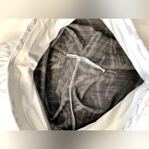 NWOT Devon Windsor Alex Legging - Picture 8 of 13